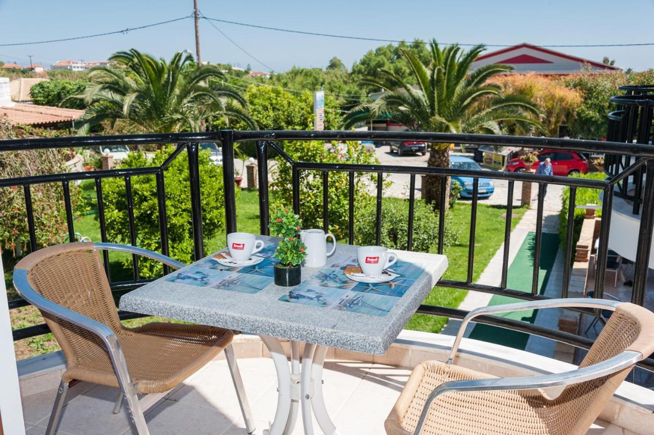 Costas Hotel Kalamákion المظهر الخارجي الصورة